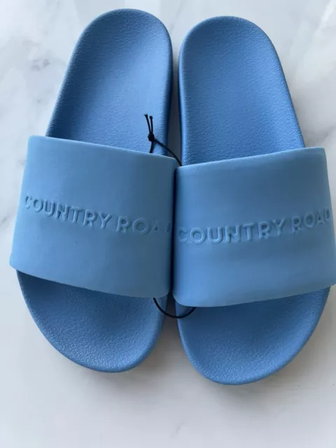 BNWT RRP$39 COUNTRY ROAD size 35 2.5 3 Boys Girls Unisex LOGO SLIDES in Blue