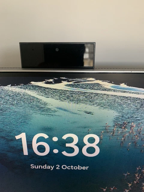 HP 243d Monitor: 23.8" FHD IPS, HDMI, VGA With stand & Power Unit 2