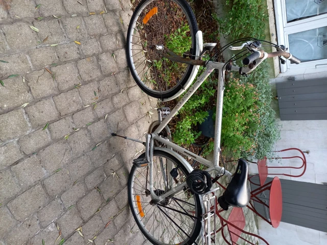 VELO DE ROUTE homme gitane cadre alu.bon etat prix 40 EUR 40 00