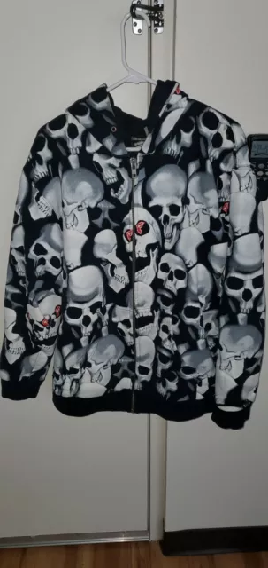 Famous stars and deals straps skull hoodie