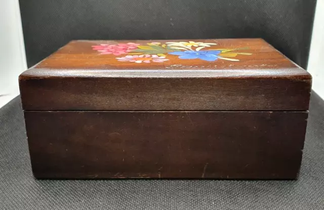 1943 vintge wooden box hand painted Swiss made 2