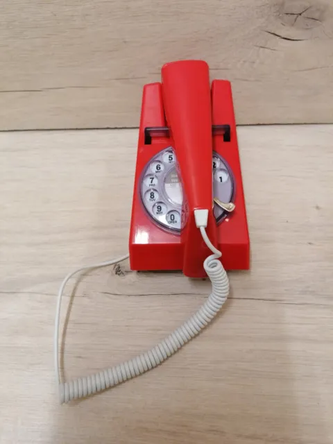Steepletone STP1975 Reproduction Trimphone Dial Telephone RED