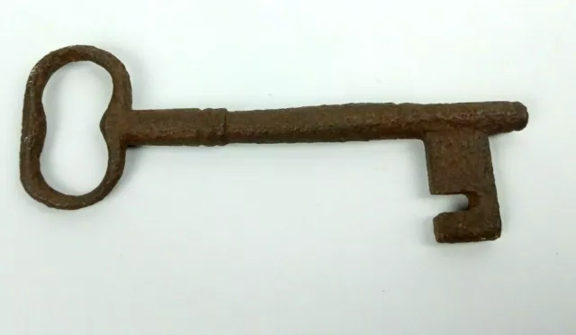 Antigua Llave Hierro Forjado Iron Key Xvii Siglo Italia Old Armario Aparador