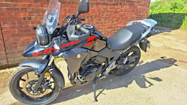 2018 18 SUZUKI DL 250 V STROM - Only 2600 miles