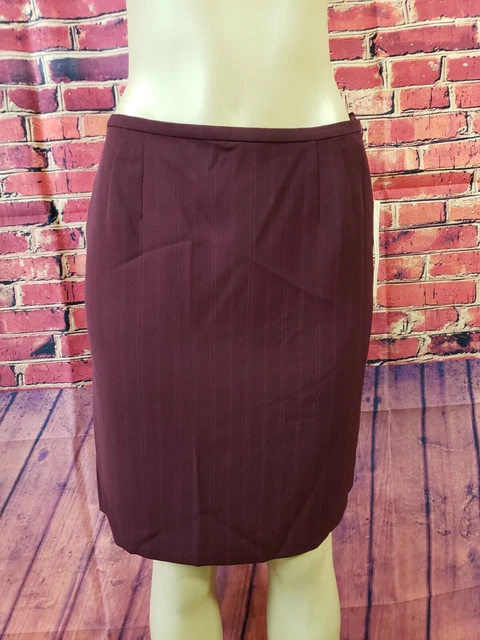 Amanda Smith Petite Women Size 10P Career Stripped Skirt  Burgundy