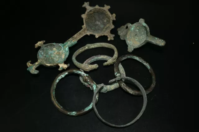 Mix Lot Sale 8 Ancient Bactrian Bronze Bracelets & Ancient Bronze Lamps