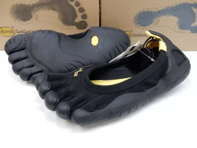 Vibram FiveFingers Womens Classic Black 36