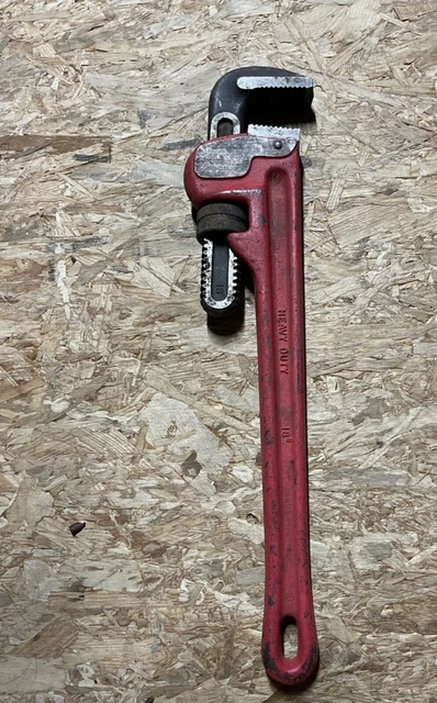 Proto 18" Steel Straight Pipe Wrench 2-1/2" Pipe Capacity 818HD