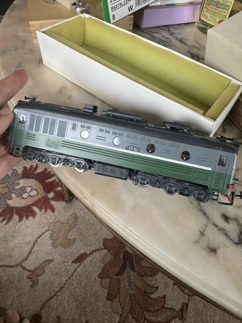 Locomotive Jouef HJ2454 CC 21001 Grand Confort – Époque IV, HO, Neuve