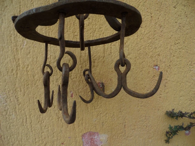 Beautiful Small Antique 19Th Century Blacksmith Hand Forged Water Well Hooks 3