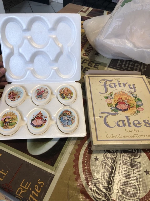 Vintage Avon Fairy Tales Soaps Set, 6 saponette