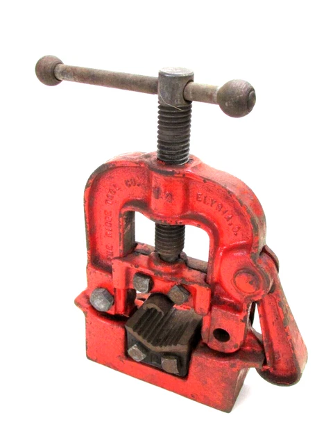 RIDGID TOOLS No. BY 1-1/4 BENCH MOUNT YOKE PIPE VISE, 1-1/4" CAPACITY