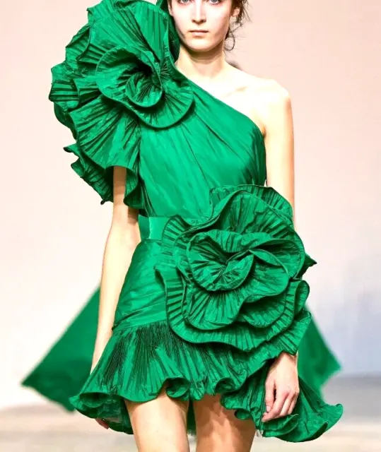 New Elie Saab Runway Couture Kelly Green Ruffle Cocktail Dress US 4 6 / FR 40