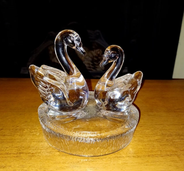 RCR, Crystal, Pair of Swans, Paperweights, Wedding, Figurines, Ornaments