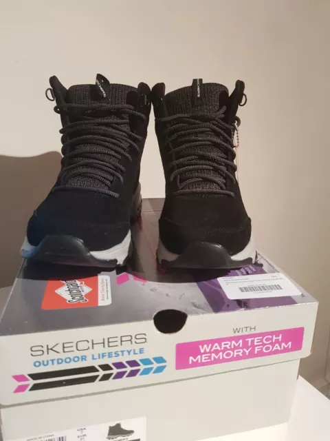 Skechers chill deals flurry