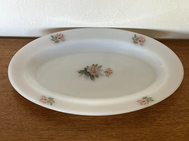 Plat Ovale Arcopal Vintage - Décor Marguerites Fleuries - Verre Opale - France