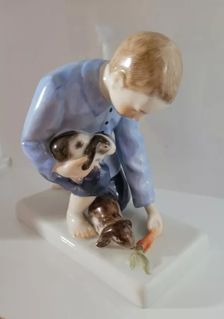 Meissen Knabe mit Kaninchen Hase 1. Wahl Porzellan Figur 2073,00 NP