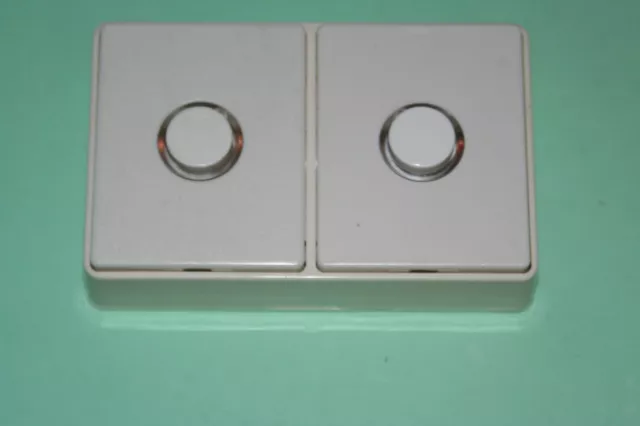 Double bouton poussoir pour télérupteur galion legrand 83005 ou 830 05