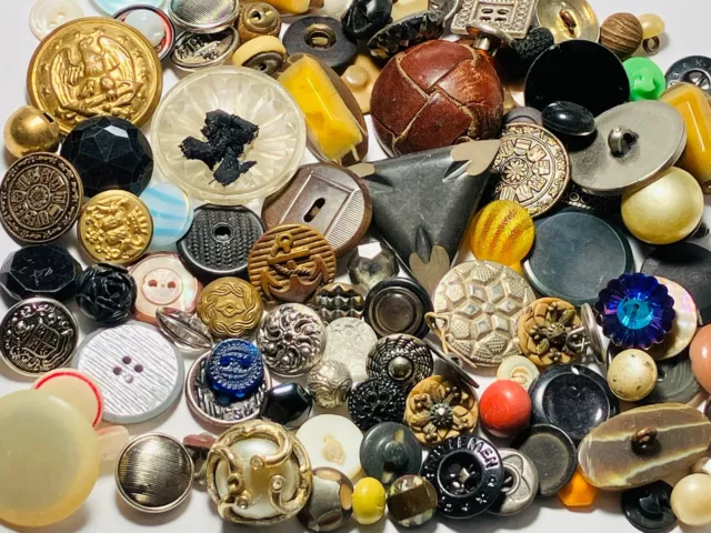 Antique Vintage Large Lot Of 100+ Buttons Metal Plastic Glass Etc S4
