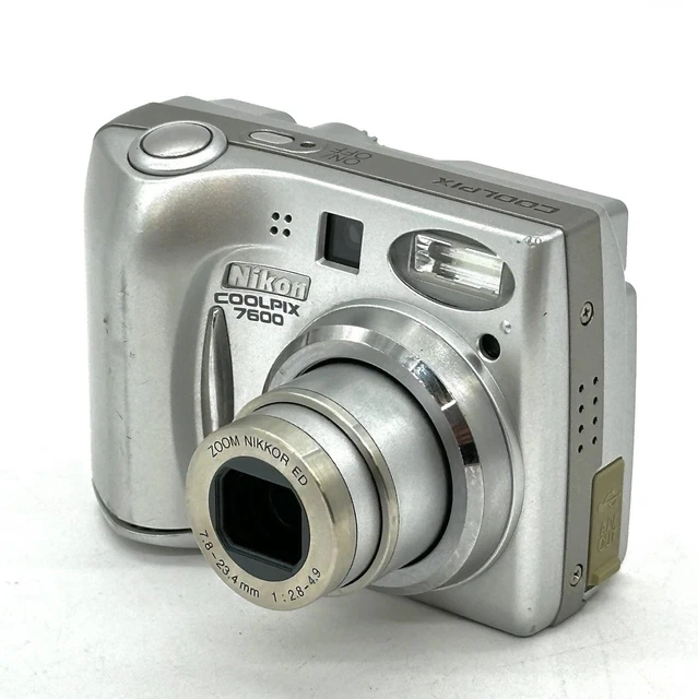 ニコン NIKON COOLPIX E7600 デジタルカメラ 【公式通販】