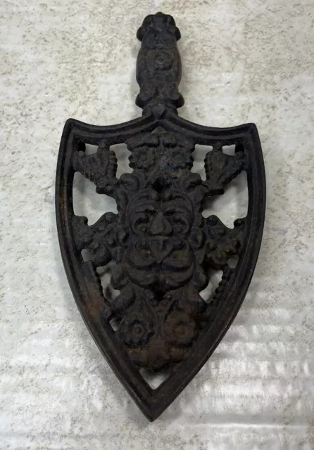 VINTAGE WILTON Footed Cast Iron Trivet - Heart Design for Clothes Iron Hot Plate