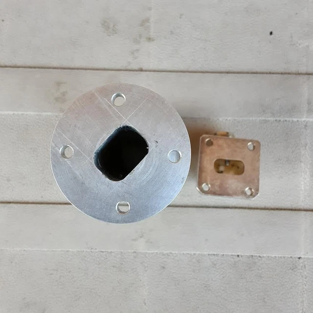 Illuminateur Feed Pour Antenne Parabolique Cometel – 5.1-5.8 GHz, Connecteur N, 350W