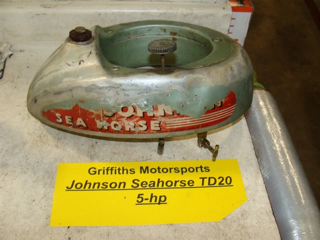 46 47 48 49 JOHNSON outboard 5hp Sea Horse TD20 gas fuel tank cap petcock valve