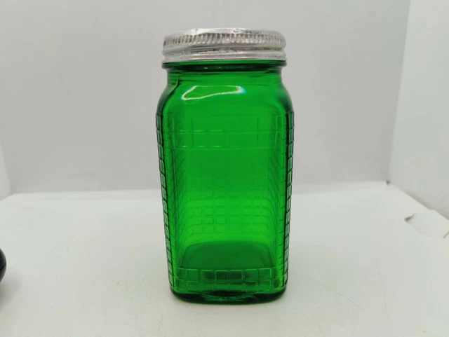 Vintage Owens-Illinois Green Hoosier Glass  Shaker-Jar w/ Lid Waffle Pattern 5"