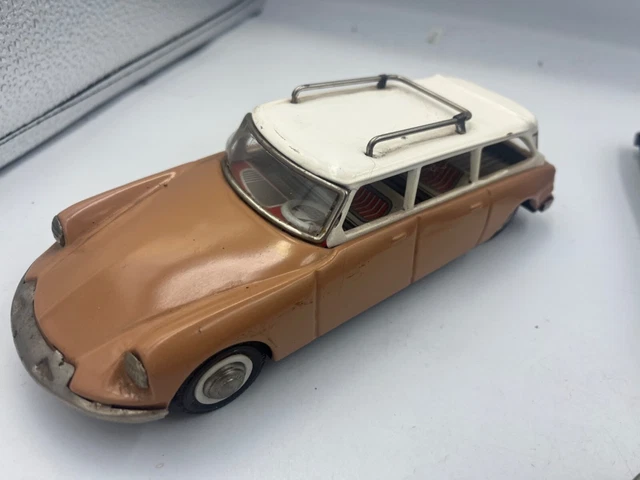 Jouet Ancien En Tôle Citroën DS Berline - Joustra / Arnold - Modèle De Collection