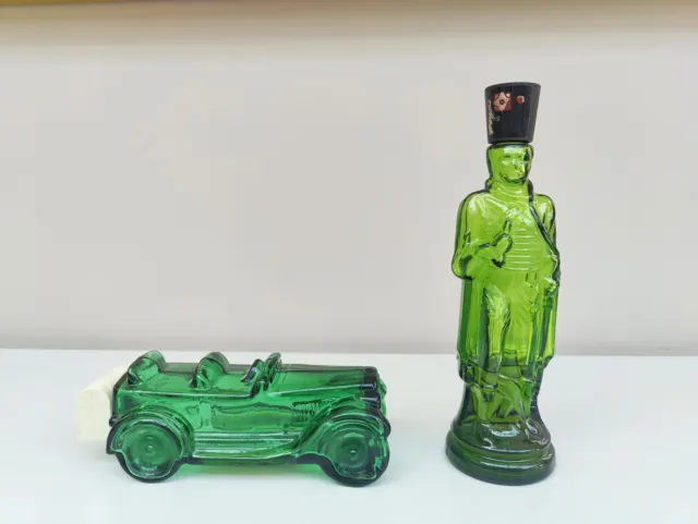 2x Avon Perfume Bottles Soldier & Maxwell Tai Winds Green Glass Vintage Italy