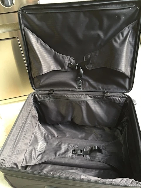 Tumi Alpha Wheeled 22026 26" Expandable Medium Trip 3