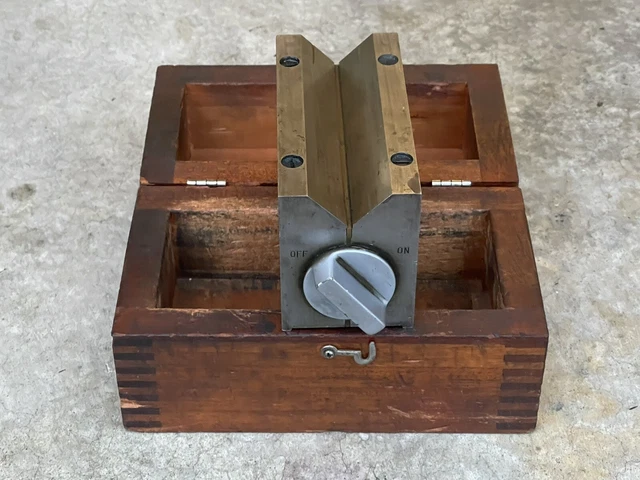 Brown & Sharpe Magnetic V Block No 750-D