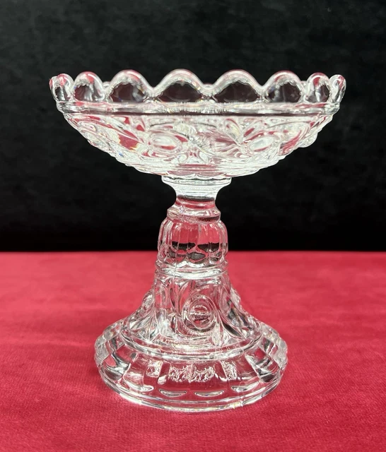 11 verres à liqueur en cristal gravé couleurs BACCARAT Saint Louis old
