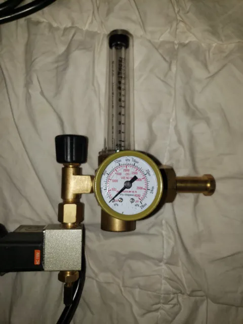 CO2 Regulator with Solenoid