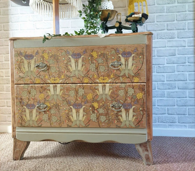 Harris Lebus Chest of Drawers