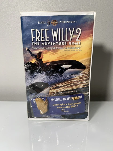 FREE WILLY 2: The Adventure Home VHS w/ Sealed Mystical Whale Pendant £