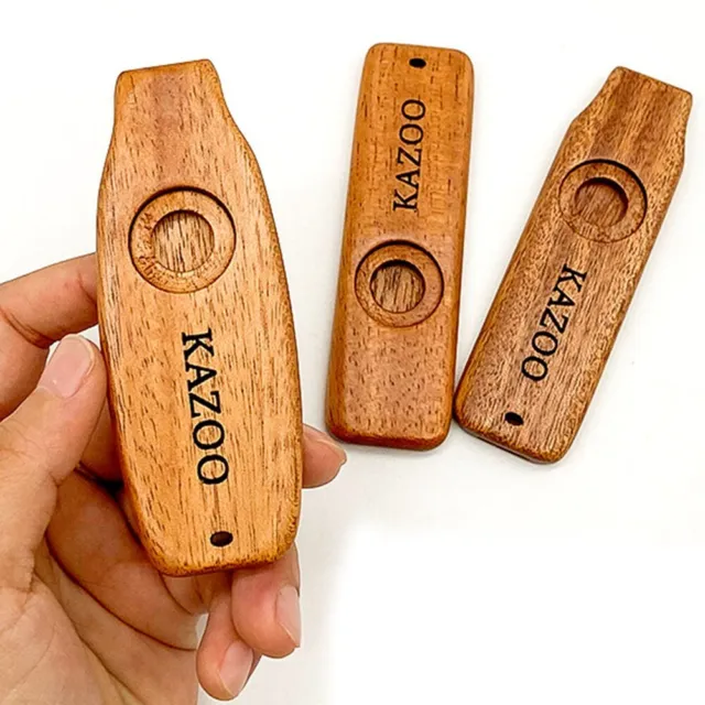 Einzigartige Kazoo Flöte aus Holz für Ukulele und Gitarrenspieler auf Nahwies