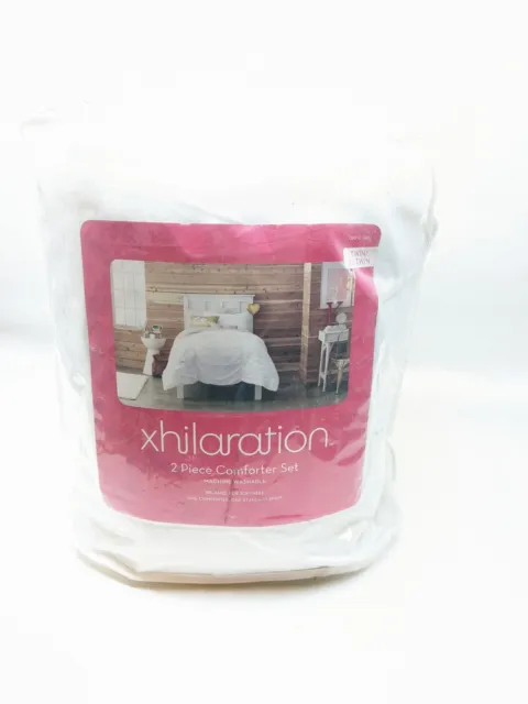 Xhilaration Two Piece White Bed Set For Twin Or XL Twin New In Bag Fluffy --A33*