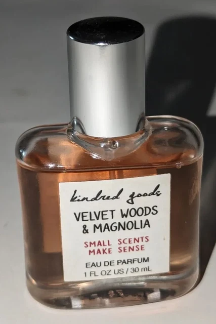 Old navy velvet 2025 woods and magnolia perfume