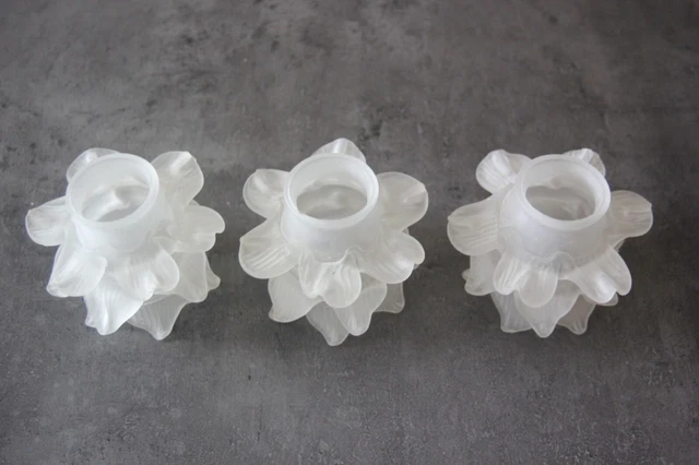 3 tulipes pâte de verre forme fleur  lustre lampe applique