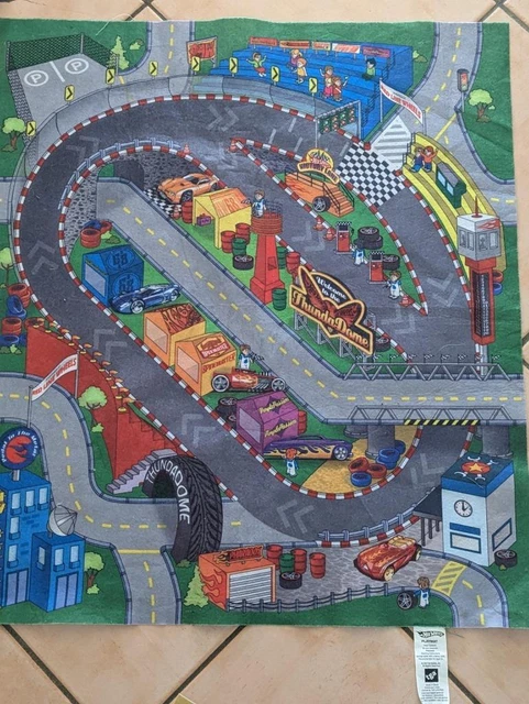 Hot wheels Playmat 70 x 80cm (approx) Race Track Good Used condition