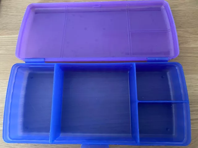 https://www.picclickimg.com/XqEAAOSwWOFlIoXa/Tupperware-Lunch-n-Things-container-purple.webp