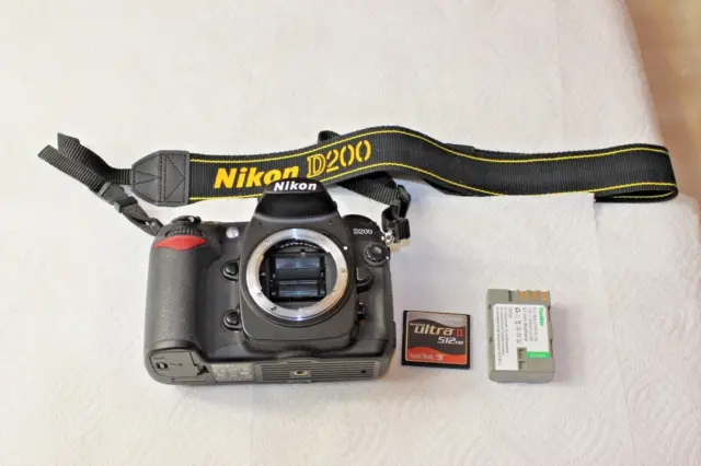 Nikon D200 10.2 MP Digital SLR Camera Body  with very low actuations