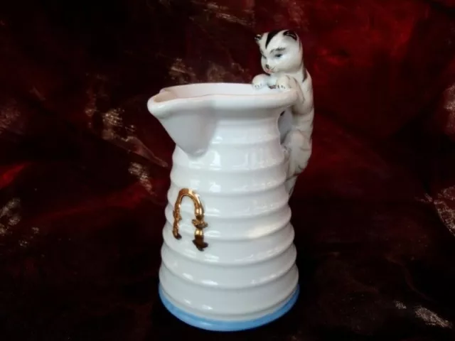 Art Deco Style Pitcher Pitcher Figurine Cat Wildlife Art Nouveau Style Porcelain 2