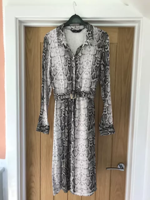 F&f ivory zebra on sale midi shirt dress