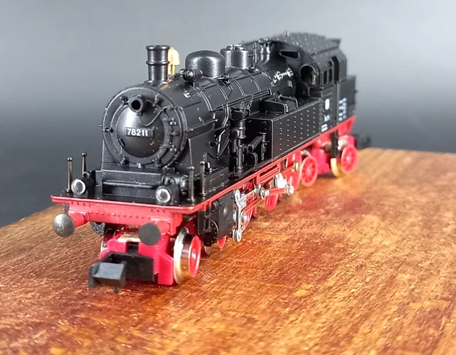 File:Page 36 - Orstein & Koppel (O&K) - Locomotive a vapeur a 4 essieux accoup