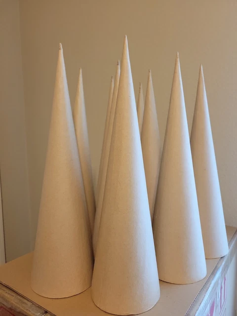 ¡VENTA! Puntas dobladas/conos inferiores de papel maché parte inferior abierta 17.875 x 5 pulgadas 10 X-Lrg