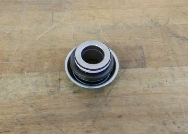 F400 Continental power unit engine 4-6-Cyl new water pump seal F400K419 F400K422
