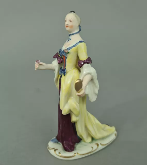 (N0176) Nymphenburg Figur, "Dame mit Fächer", Entwurf Ponhauser, H=16cm