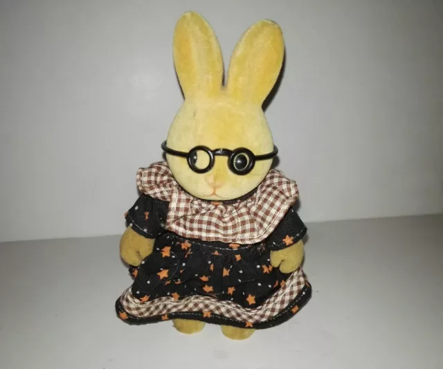 Forest Families Rabbit (doe)With dress and glasses (Barenwald Sylvanian Families